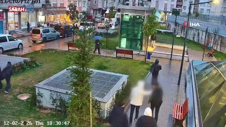 Bıçaklanan gencin ailesini tehdit eden 3 zanlı tutuklandı