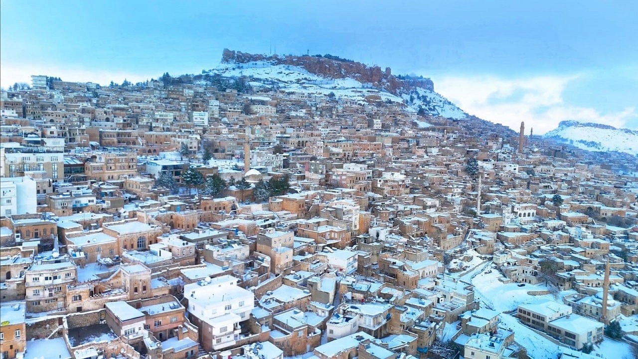 Bir tatil haberi de Mardin'den geldi