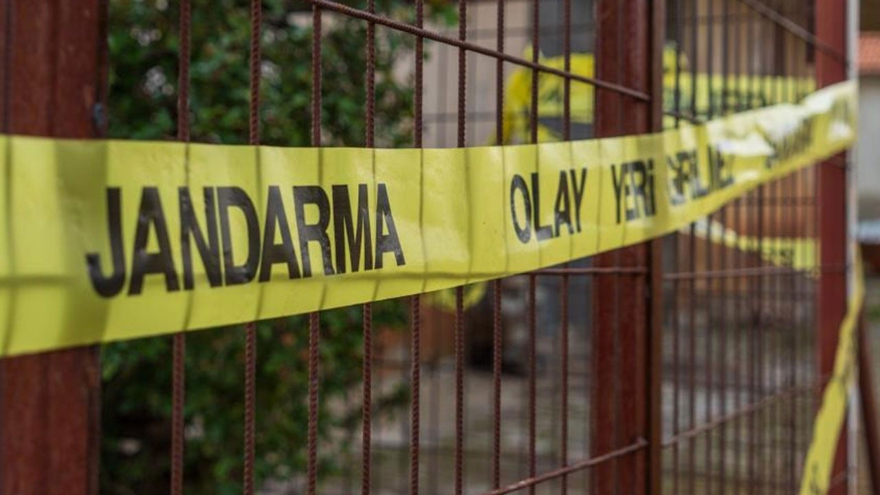 Boşanma aşamasındaki eş cinnet geçirdi! 4 kişiyi katletti