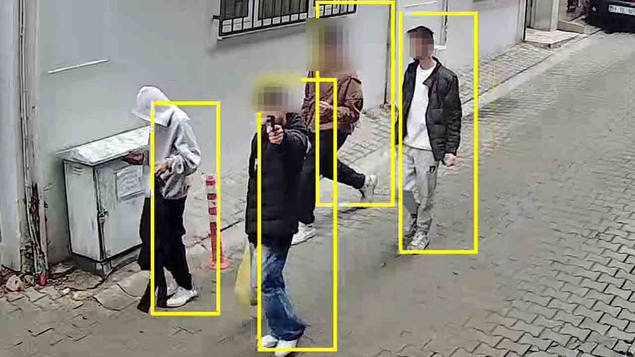 Böyle oyuncak olmaz! ‘Silahlı çocuklar’ın aslı ortaya çıktı