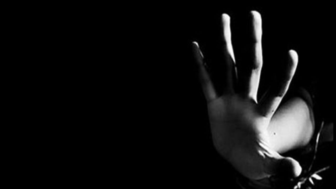 Böyle rezillik görülmedi! Kadın belediye başkanından 16 yaşındaki çocuğa havuz partisinde istismar