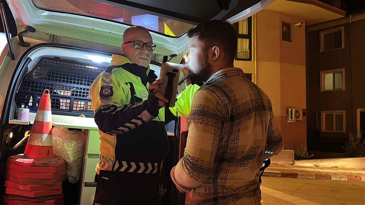 Burdur'da alkollü sürücü dehşeti! 2.22 promille trafiği birbirine kattı