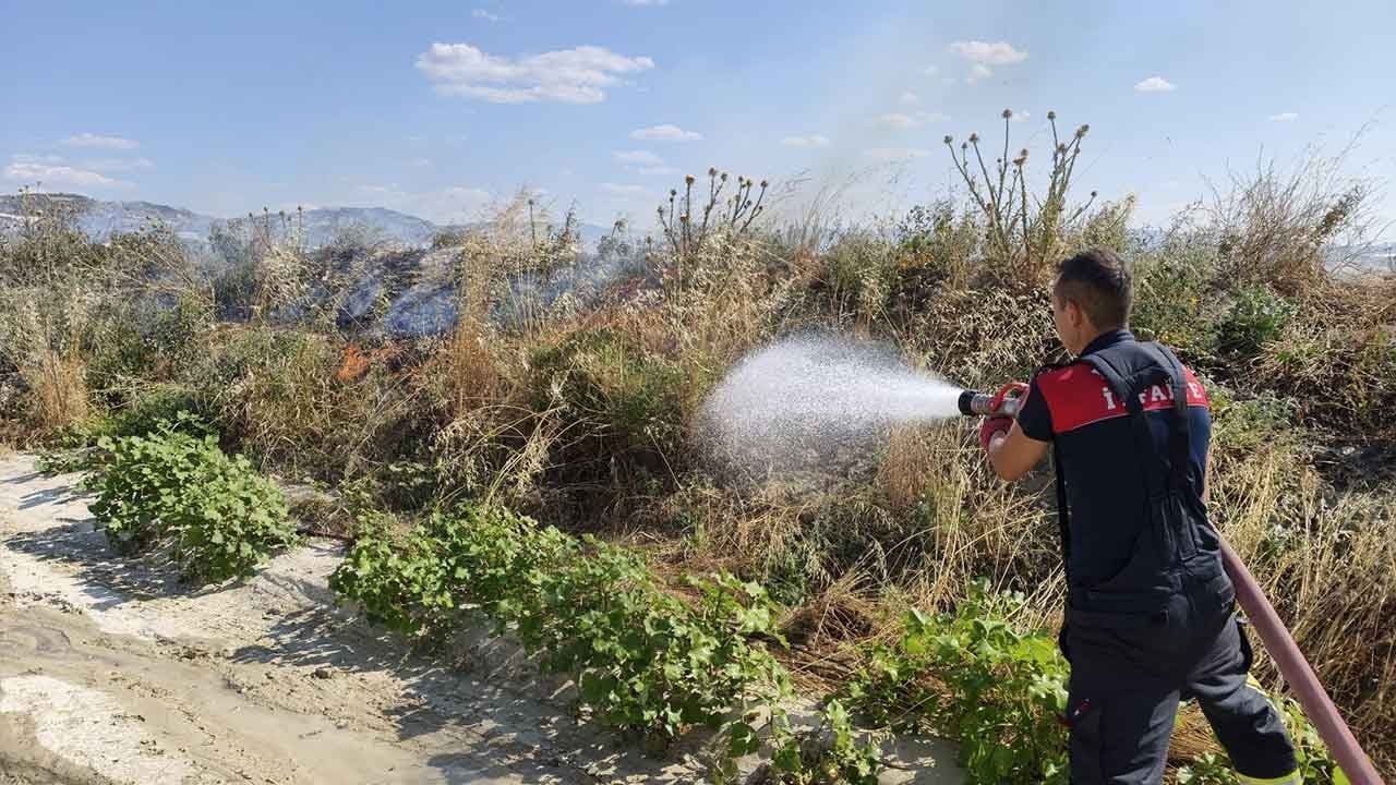 Burdur'da yürekleri ağza getiren alevler! Ekipler adeta zamanla yarıştı!