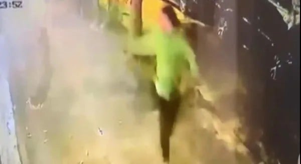 Caddebostan'da maganda dehşeti! Alkollü şahıs mekanı kurşun yağmuruna tuttu!