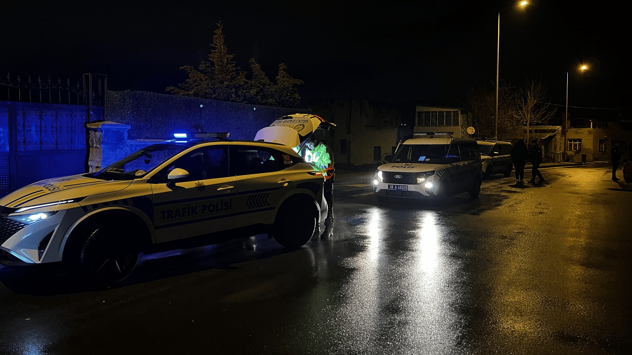 Cezaevinden izinli çıkıp 2 kez alkollü yakalanan sürücüye rekor ceza