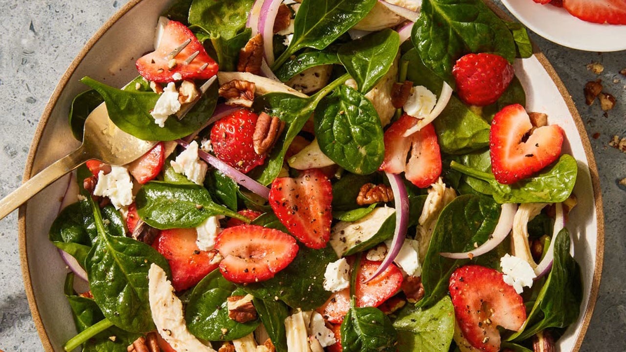 Çilek, biber, ıspanak… Sağlıklı diye yiyoruz ama bu tehlikenin farkında değiliz