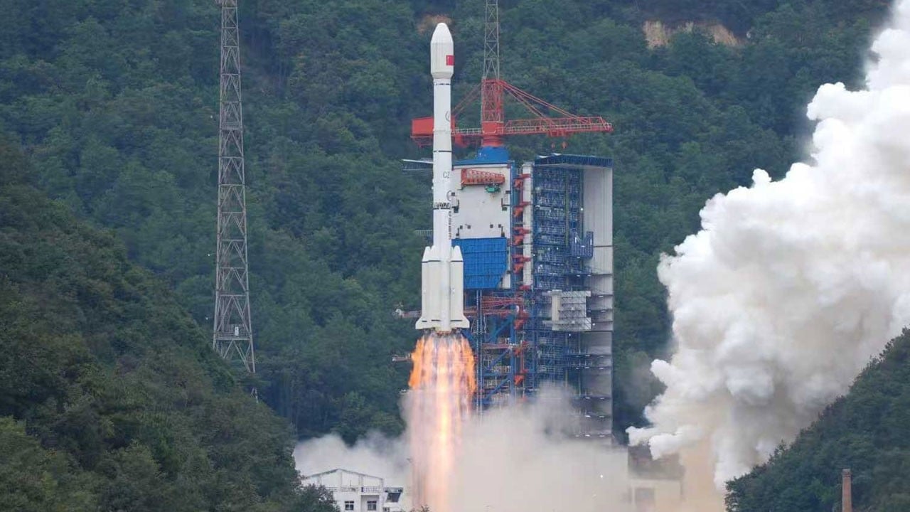 Çin’den yeni uydu hamlesi! Gaofen-14 02 uzaya fırlatıldı