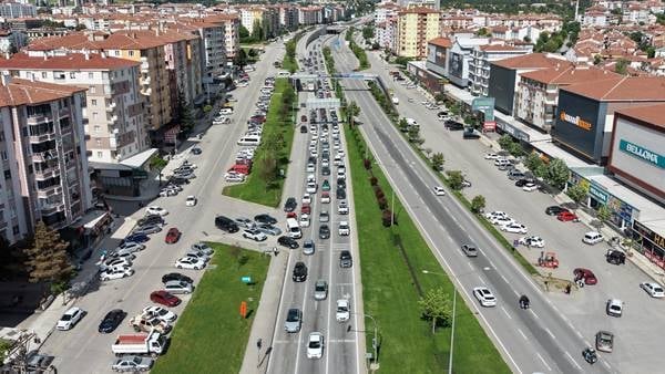 Çorum’da yollarda bayram dönüşü yoğunluğu