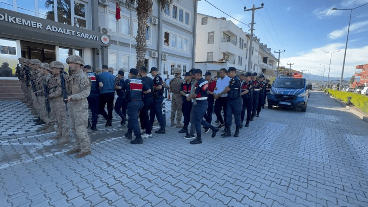 Daltonlar'a darbe!