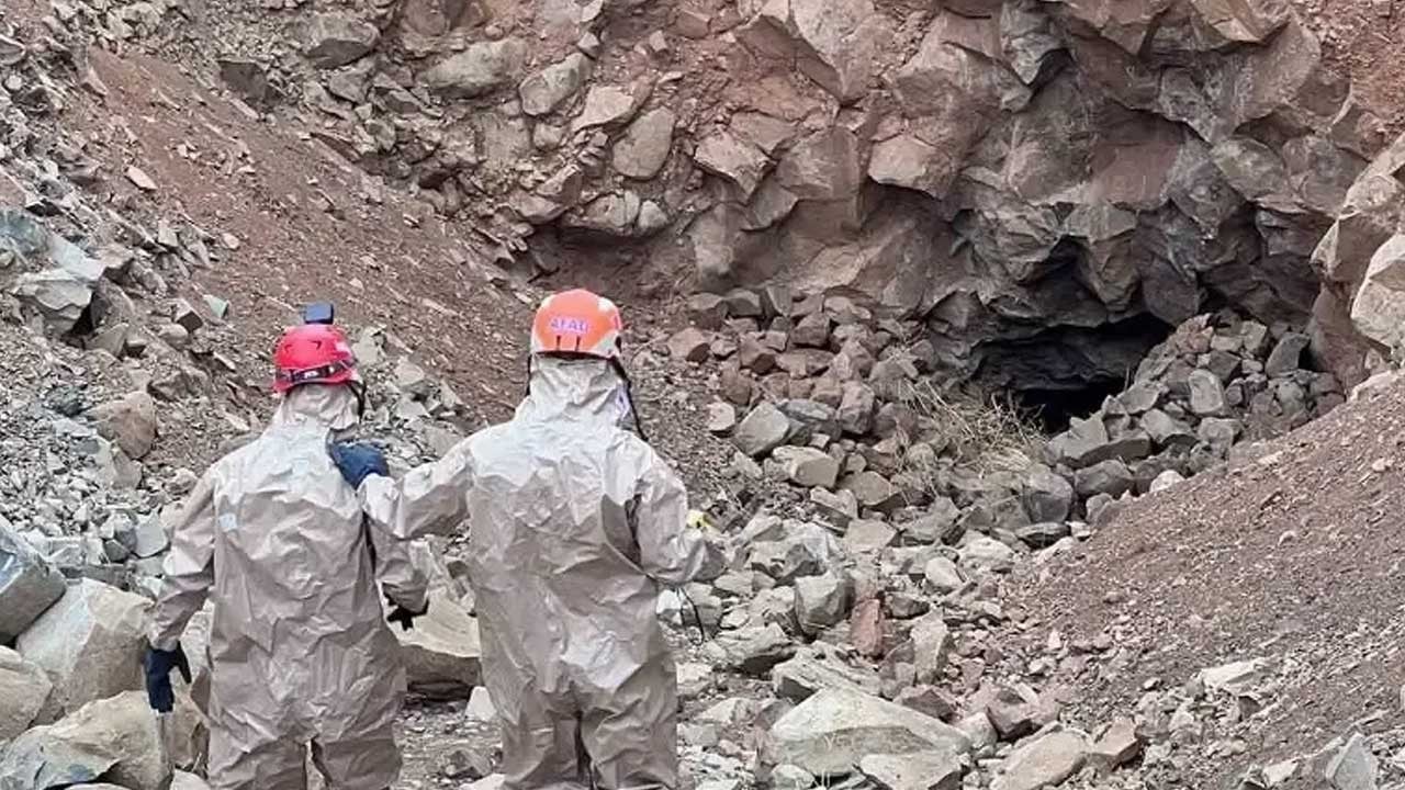 Define için girdiği mağarada korkunç son