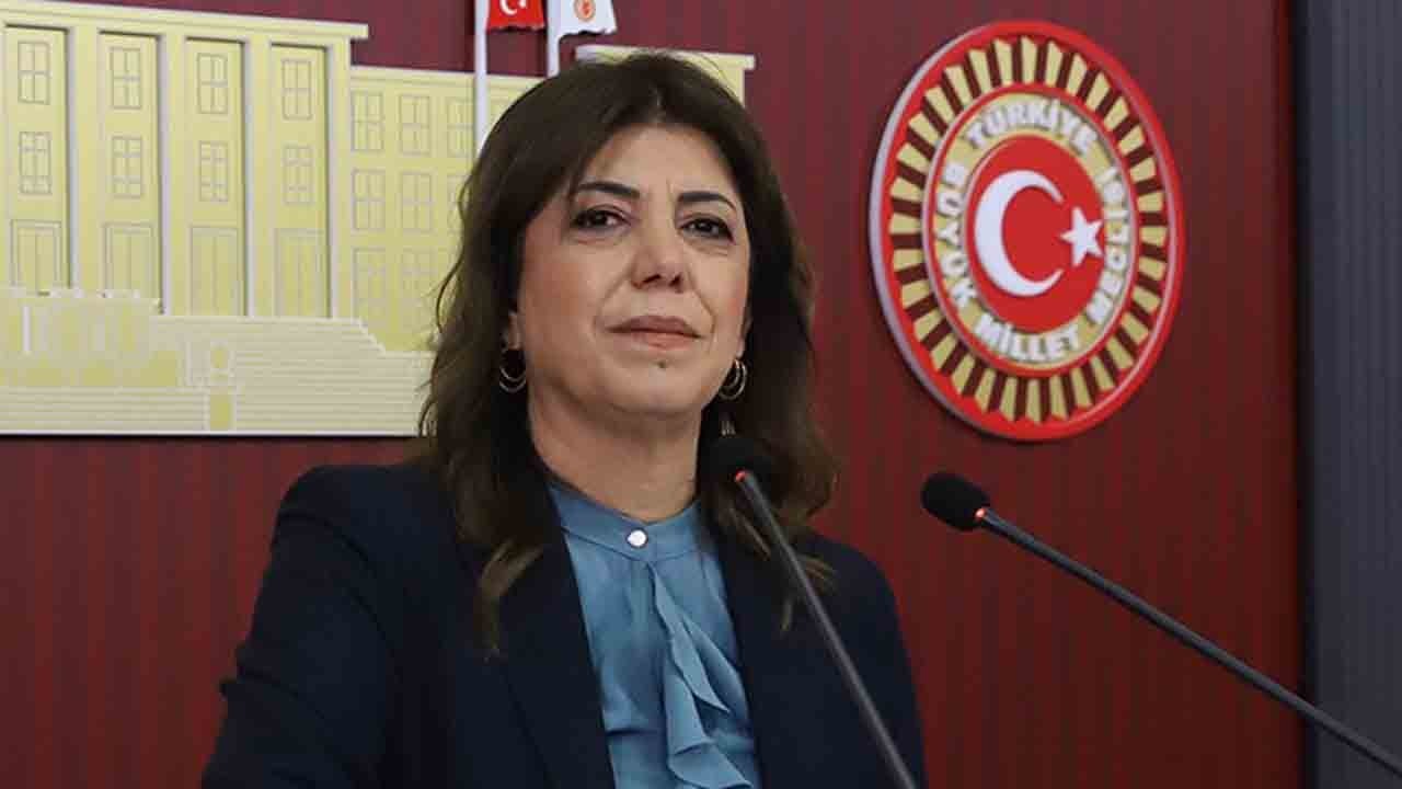 DEM Partili Beştaş’tan süreç hatırlatması: "Yasa taslağını görmek istiyoruz"
