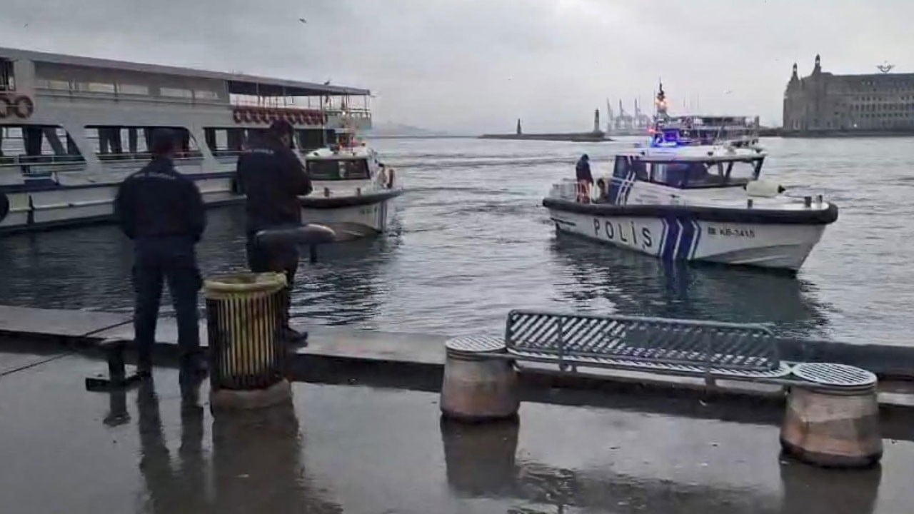 Denizde ceset bulundu! Kadıköy Rıhtım’da şüpheli ölüm