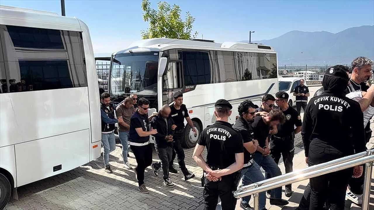 Dev şafak operasyonunda ortalık karıştı! Zehir tacirleri için yolun sonu göründü!