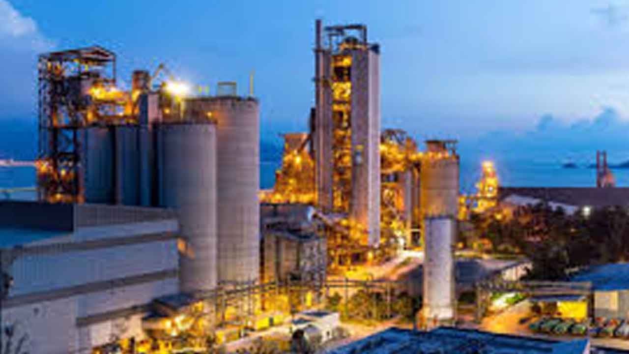 Dev şirkete tarihi ceza! Şirketin CEO'su salondan kelepçeyle çıkarıldı!