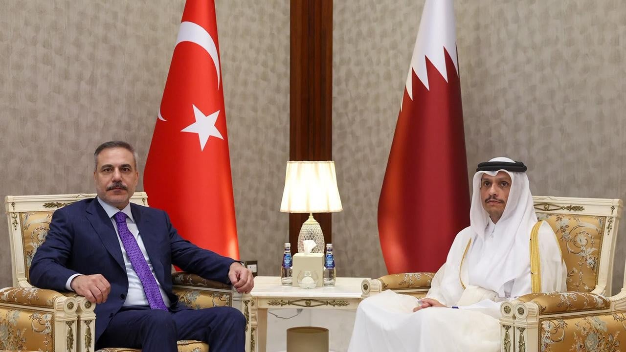 Dışişleri Bakanı Fidan Katar’da! Mevkidaşı Al Sani ile bir araya geldi