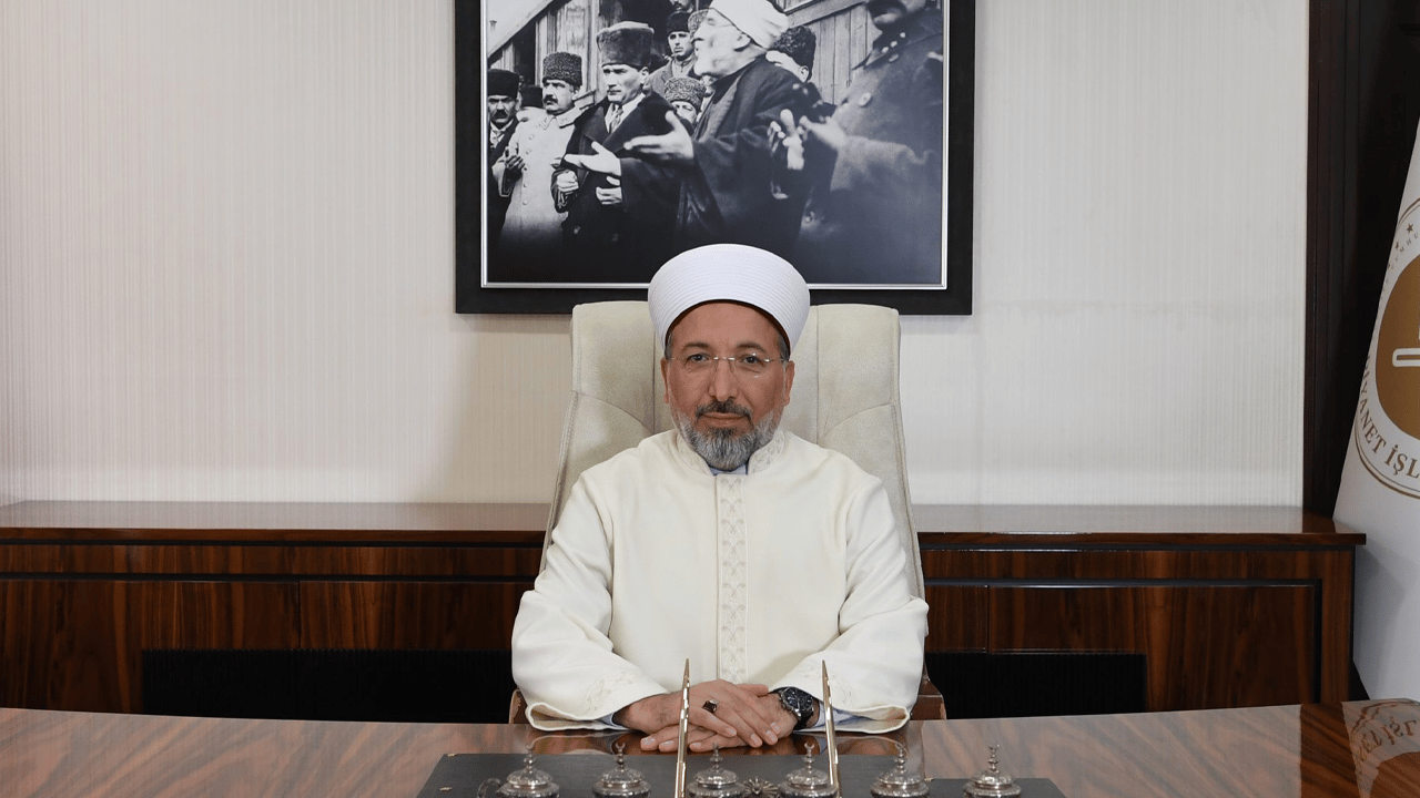 Diyanet İşleri Başkanı mesaj yayınladı: İslam düşmanlığına karşı durmak insanlık borcudur