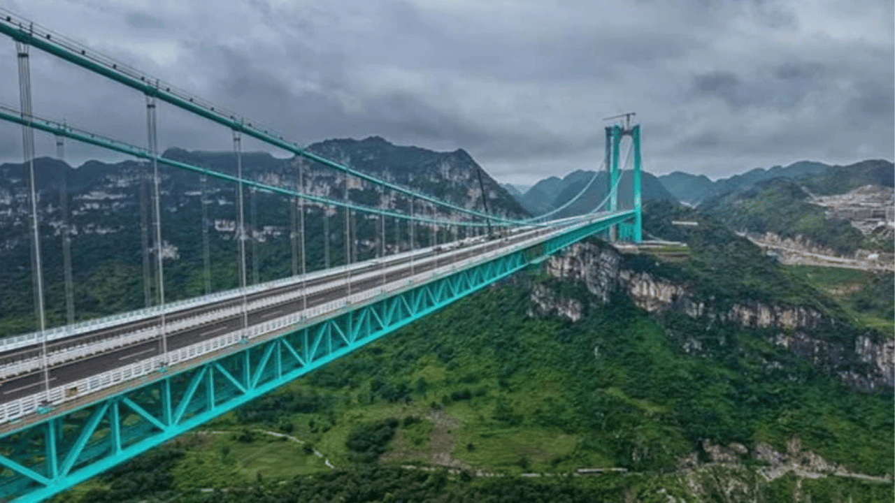 Dünyanın en yüksek köprüsü açıldı: Rekorları altüst etti