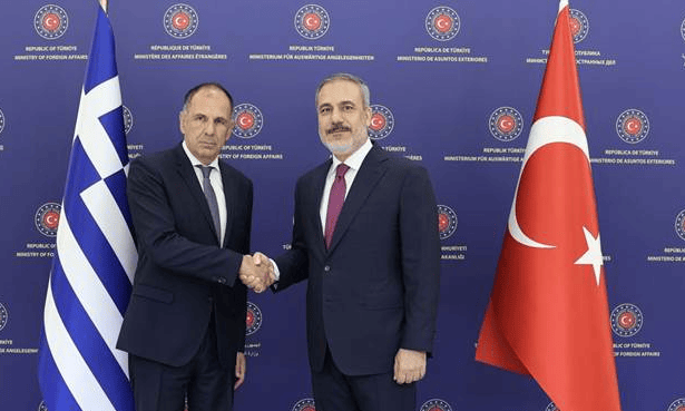 Ege’nin iki yakasında diplomasi trafiği: Bakan Fidan’dan Yunan mevkidaşına kritik telefon