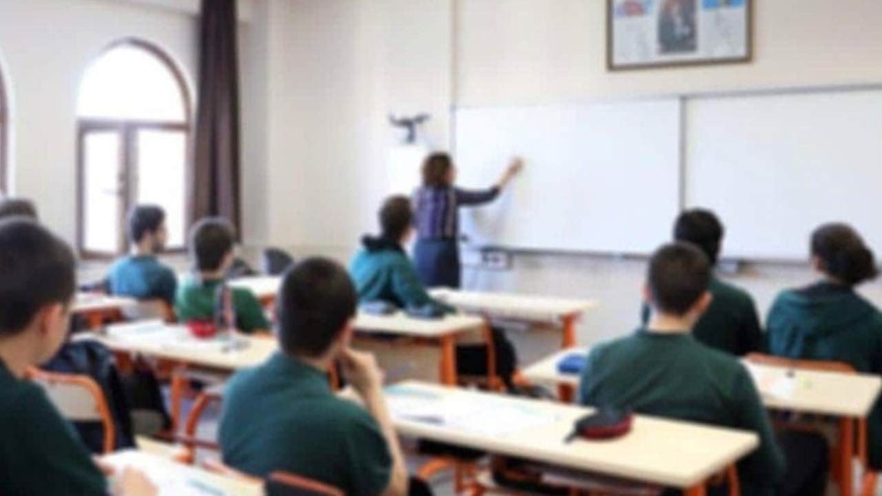 Eğitim-Bir-Sen raporu uyardı: Tek tip lise eğitimi gençleri meslekten uzaklaştırıyor