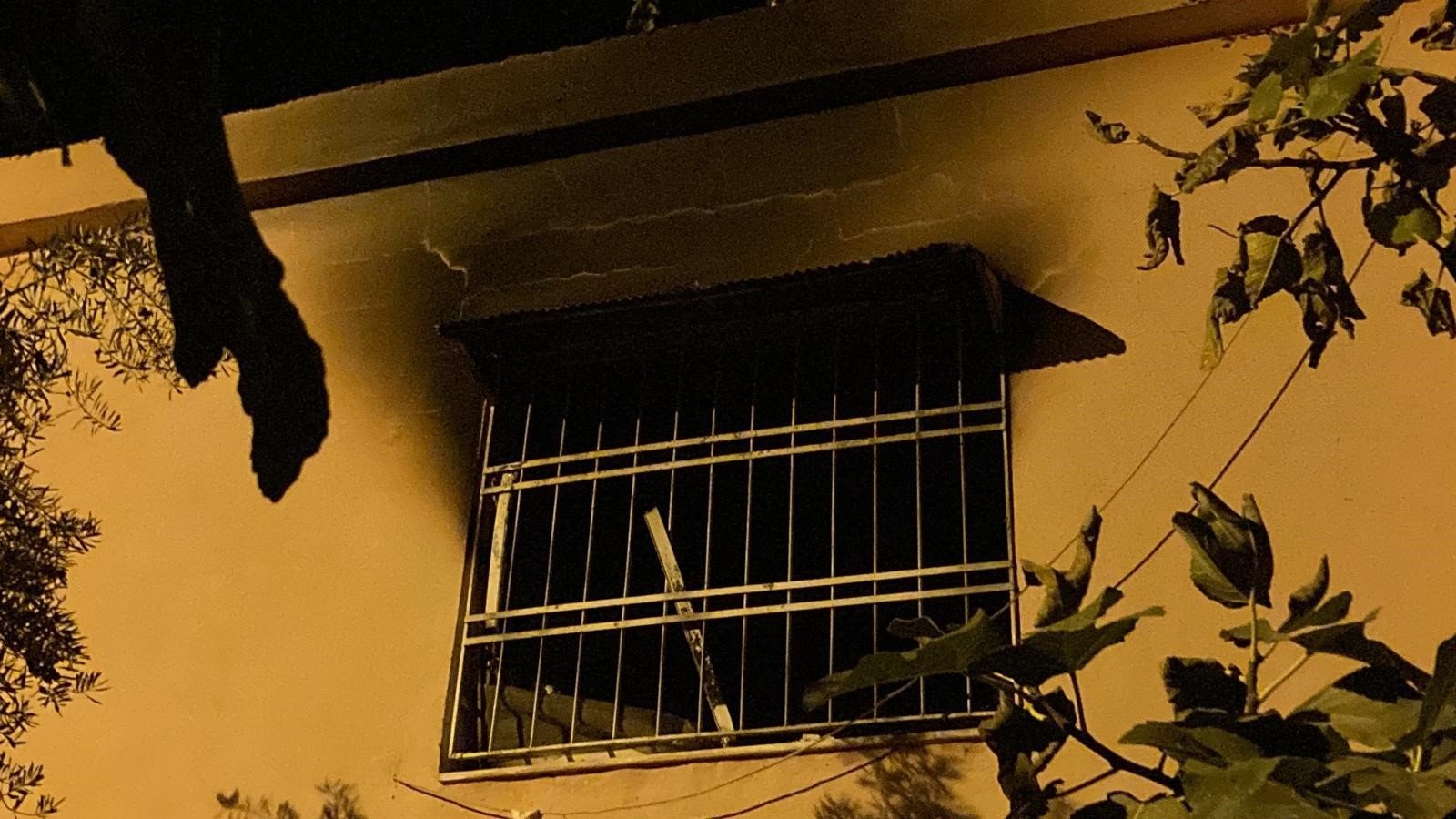 Erdemli’de evde alev dehşeti! Yaşlı adam alevlerin arasında can verdi!