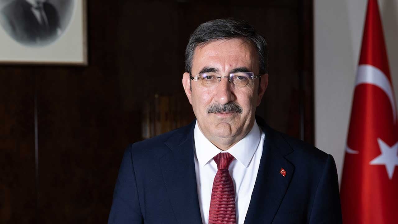 Erdoğan Körfez turunda! Cumhurbaşkanlığına Cevdet Yılmaz vekalet edecek