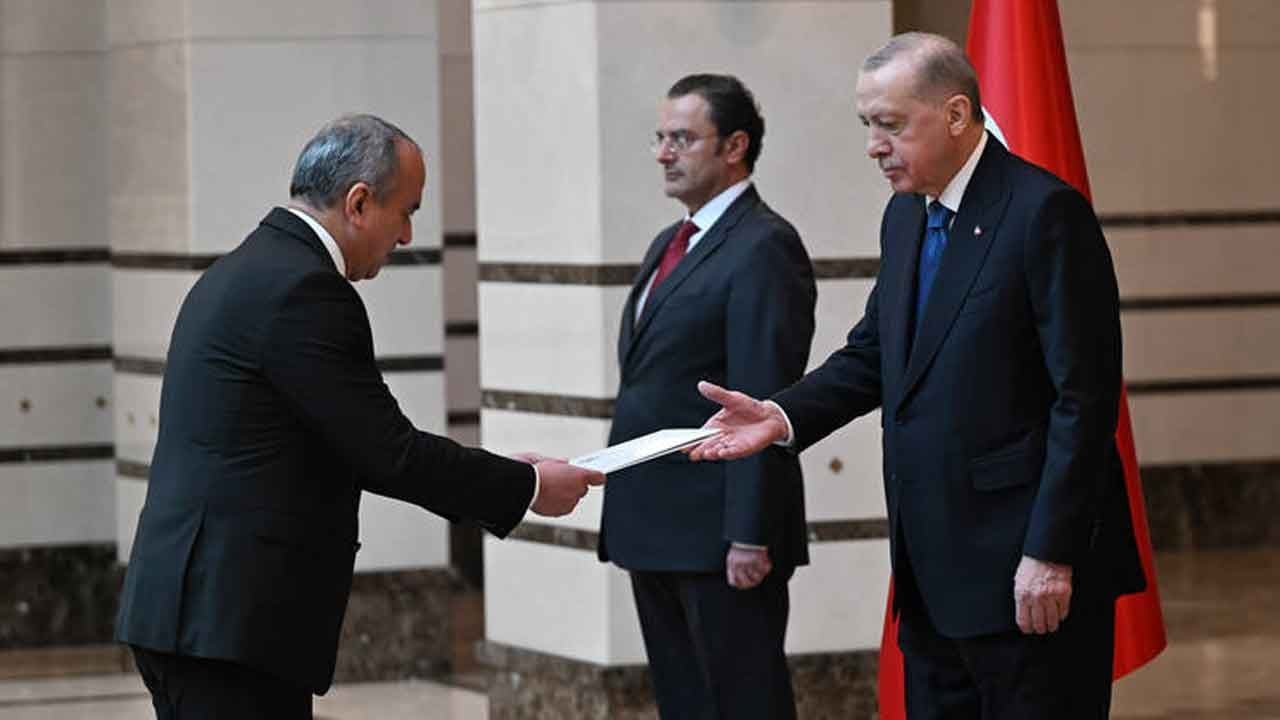 "Erdoğan'a 'sana bağlıyız Reis' demeye geldiler"