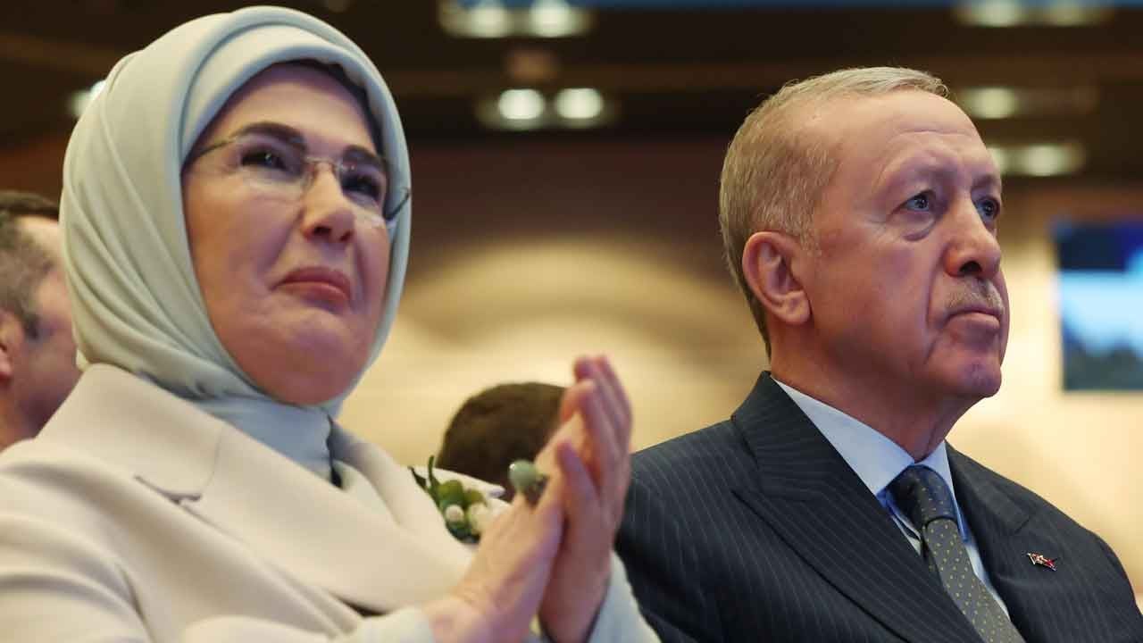 Erdoğan'dan AK Partili kadınlara jest
