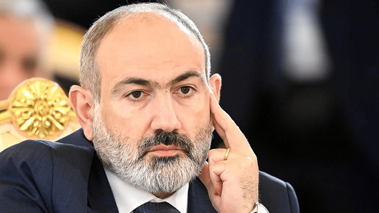 Ermenistan'da Moskova ile Batı arasında tercih zamanı!
