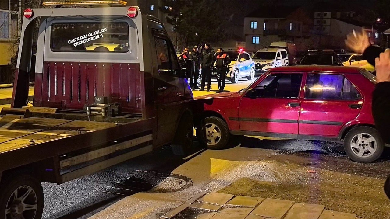 Erzurum’da film gibi takip... Tamirhaneden çalınan aracın peşine bakın nasıl düştü!