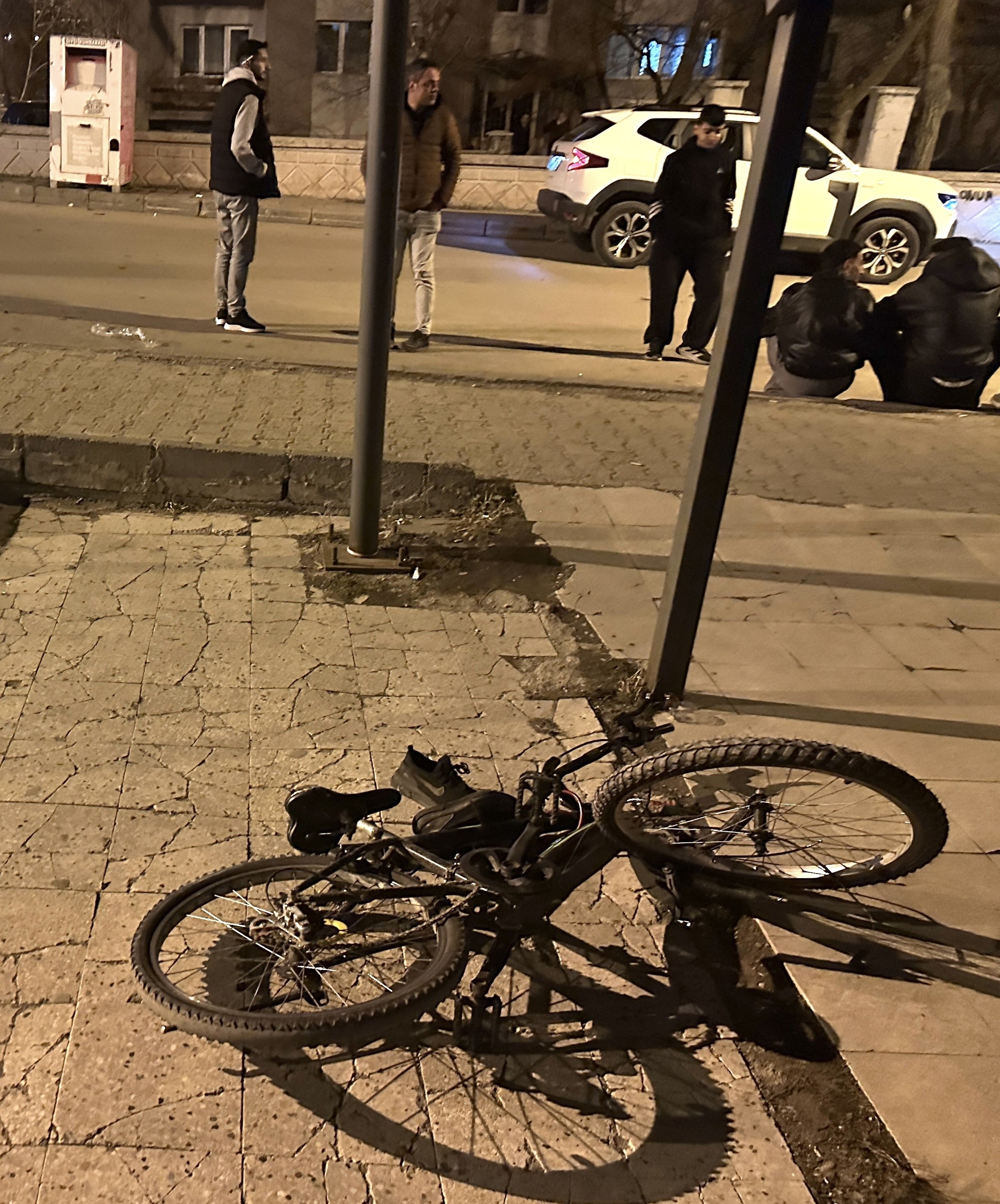 Erzurum'da otomobilin çarpmasıyla ağır yaralanan çocuk 2 günlük yaşam mücadelesini kaybetti