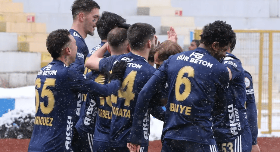 Erzurum’da tarihi gece! Dadaş, Manisa’yı gol yağmuruna tuttu