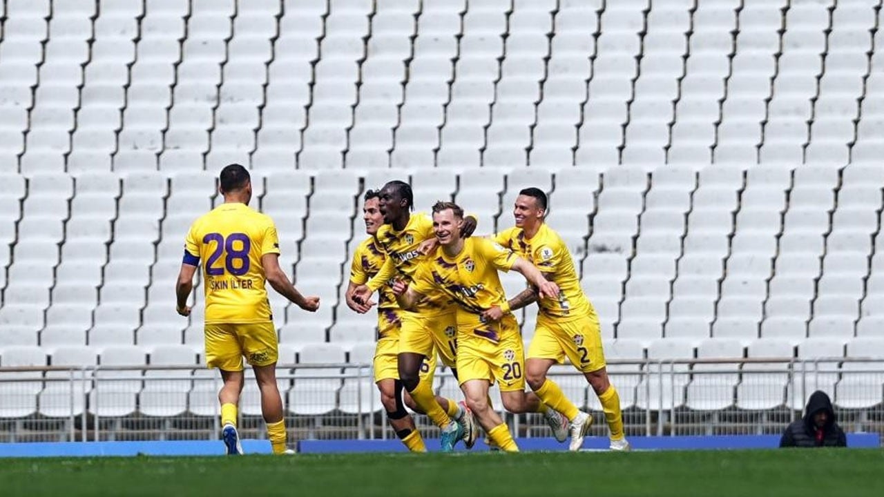 Eyüpspor'dan deplasmanda çok önemli galibiyet