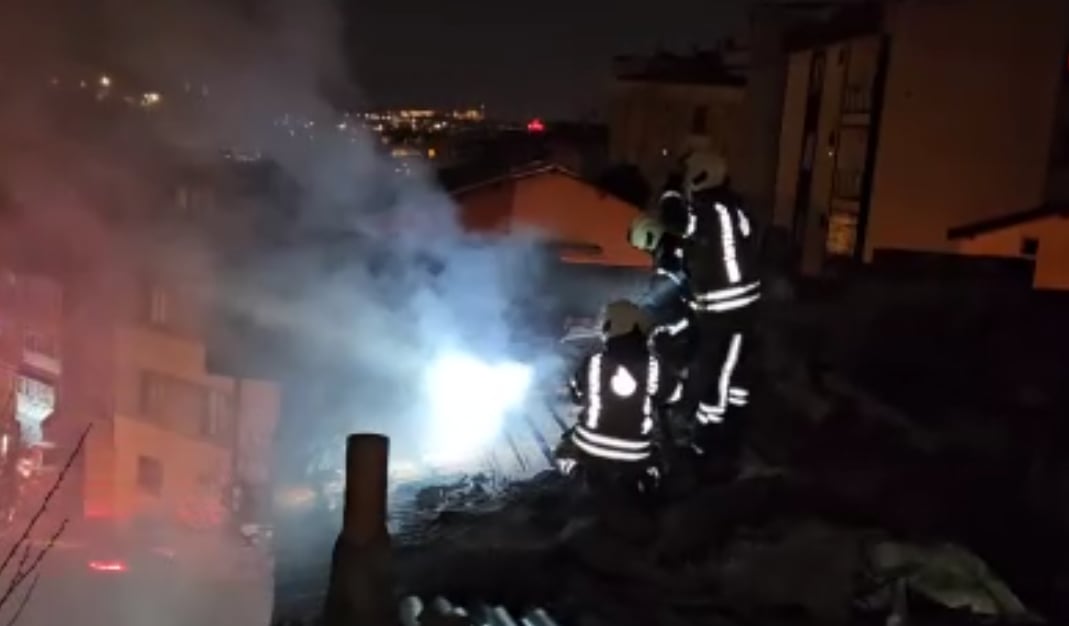 Eyüpsultan'da gecekondu dehşeti! Alevlerin arasından çıkamadı: 1 ölü, 1 yaralı!