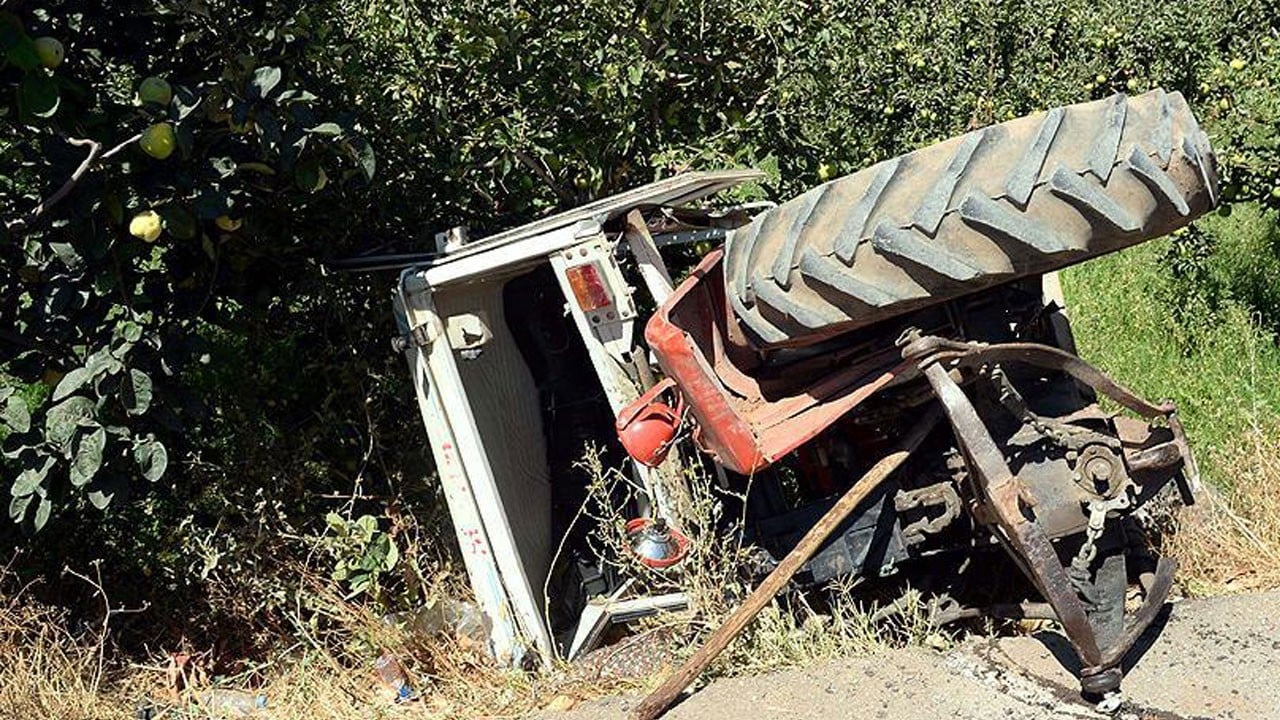Feci kaza! Traktörün altında kalan adam hayatını kaybetti