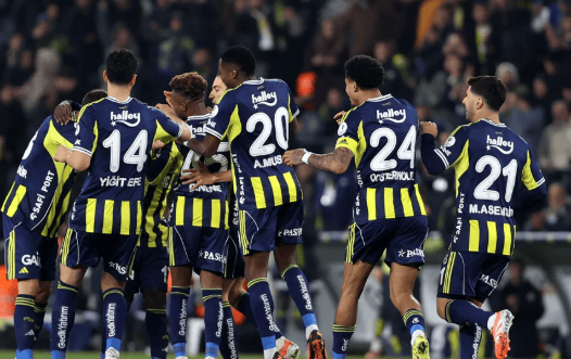 Fenerbahçe’den flaş açıklama: Uçaktaki diyaloğu dışarı taşıyan kişi kovuldu