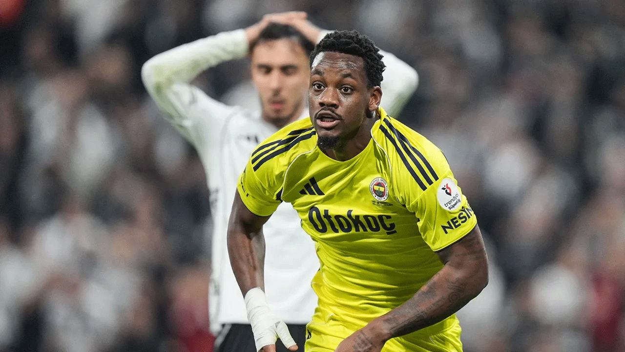 Fenerbahçeli Jhon Duran'ın keyfi yerinde