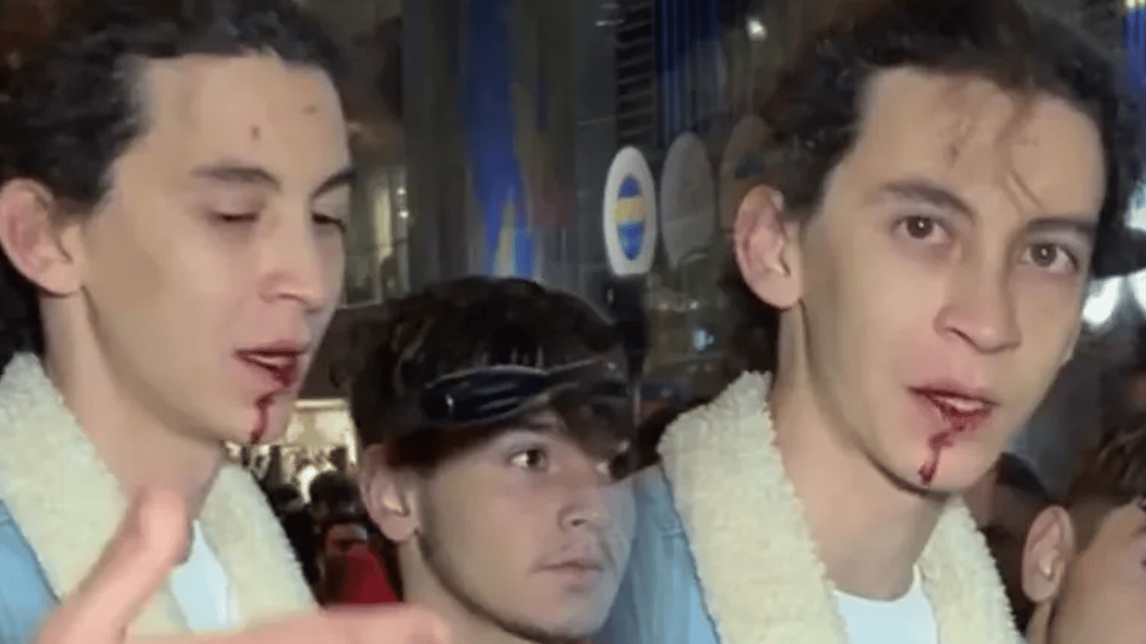 Fenerbahçeli taraftarlar muhabiri darp etti!