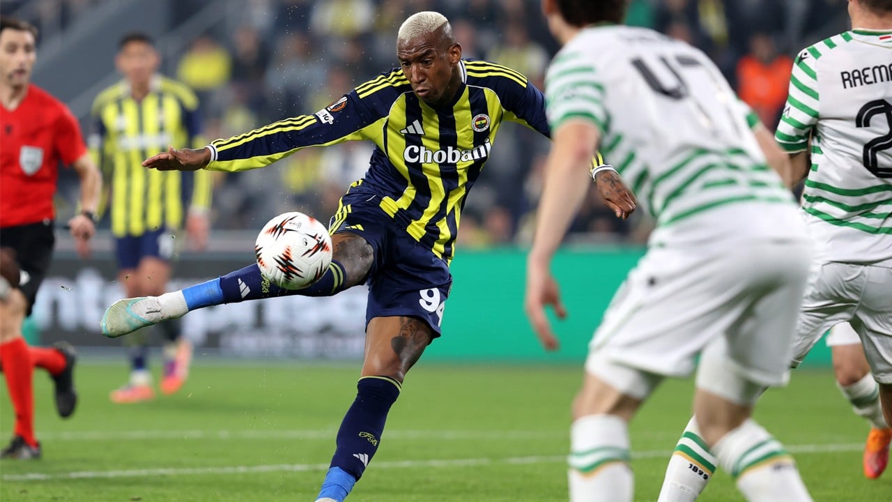 Fenerbahçe’nin ilk 8 şansı sürüyor! İşte UEFA Avrupa Ligi’nde gecenin sonuçları