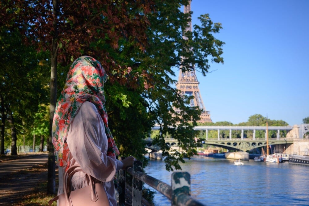 Fransa'da İslamofobi patlaması: Müslüman karşıtı saldırılar yüzde 88 arttı!