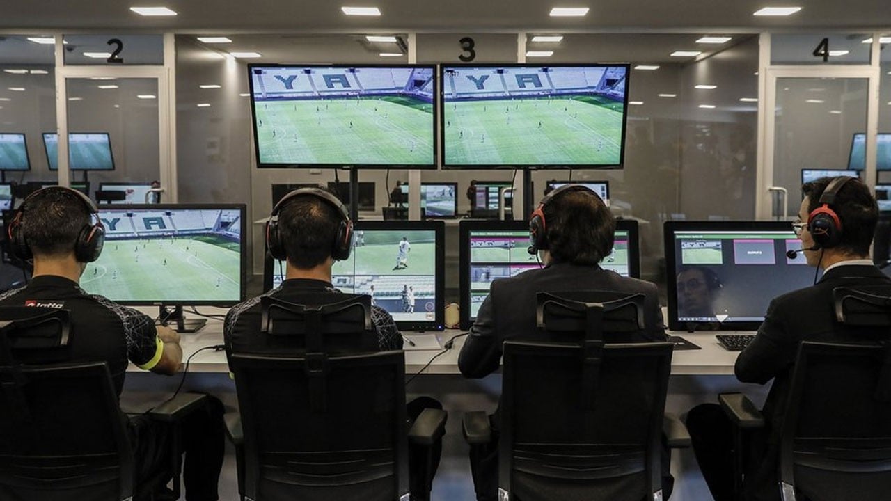 Galatasaray-RAMS Başakşehir maçının VAR hakemi belli oldu