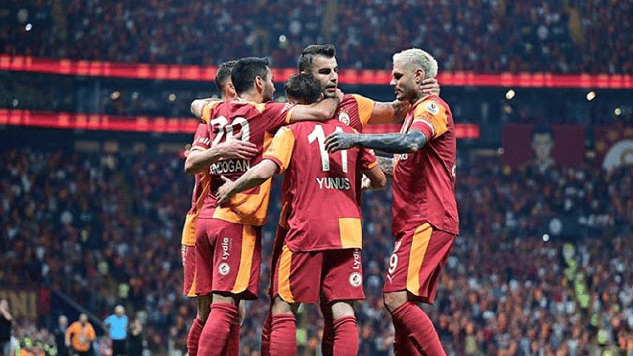 Galatasaray’dan 10 yıllık dev anlaşma!