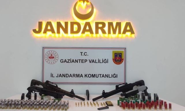 Gaziantep’te silah kaçakçılığına yönelik operasyonlarda 29 ruhsatsız silah ele geçirildi