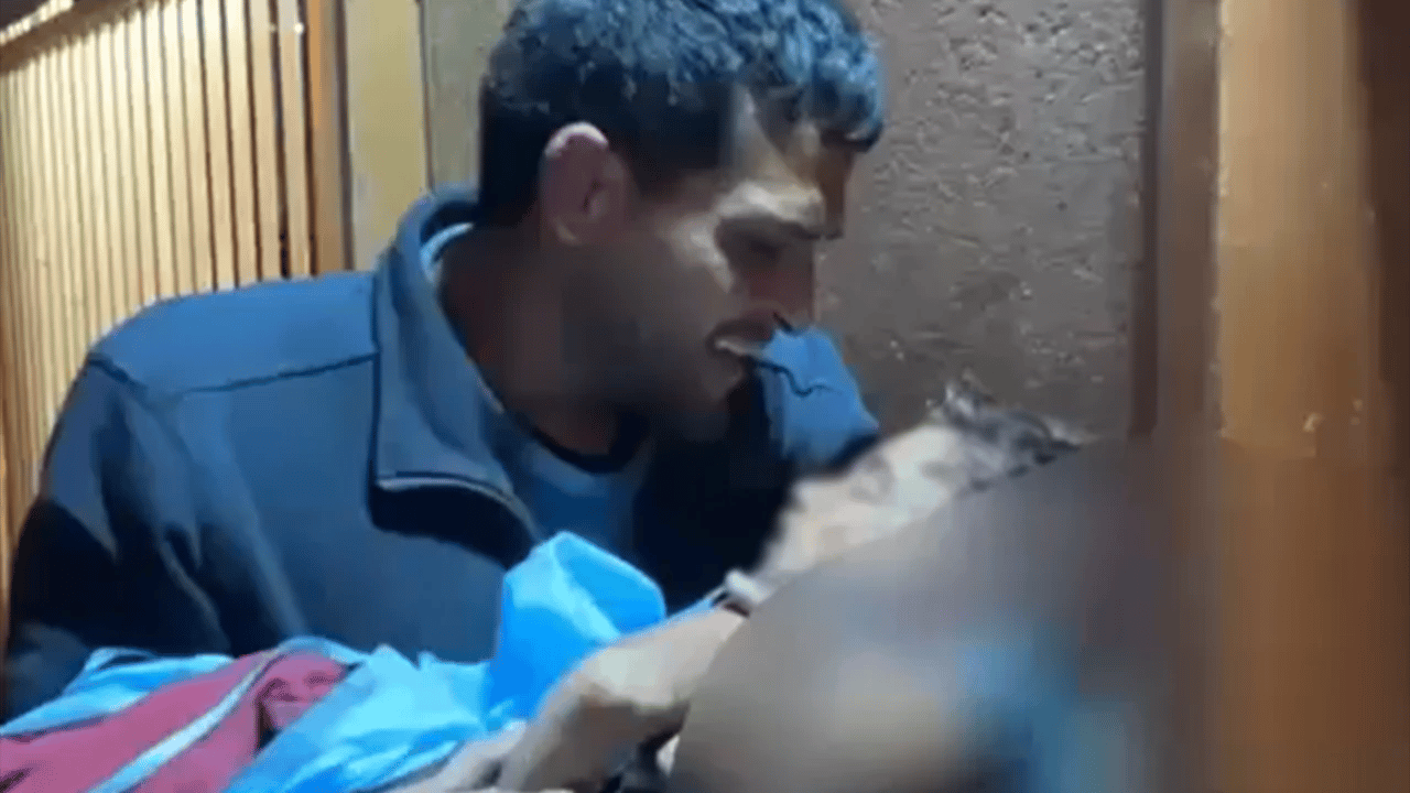 Gazze'de bombardımanda bina çöktü çocuklar öldü!