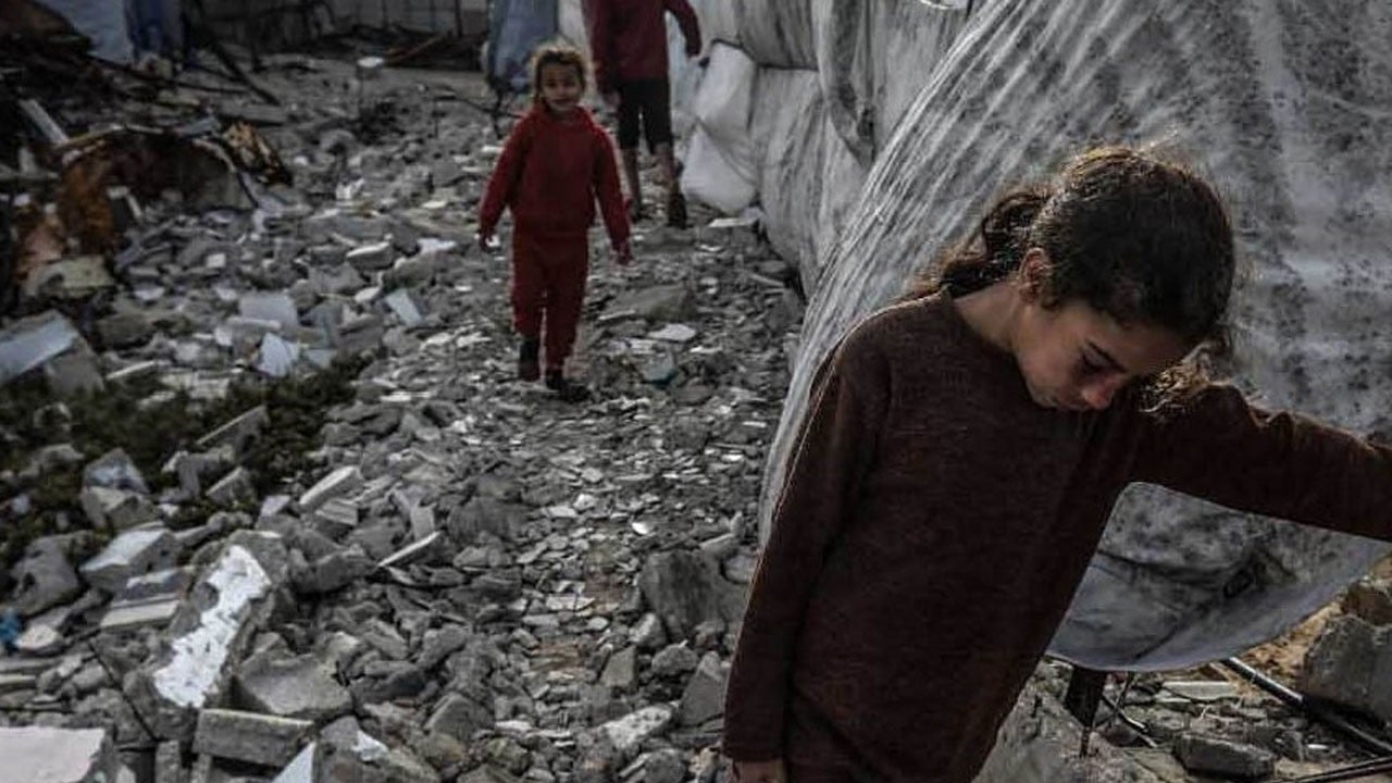 Gazze'de şehit sayısı 72 bin 568’e yükseldi