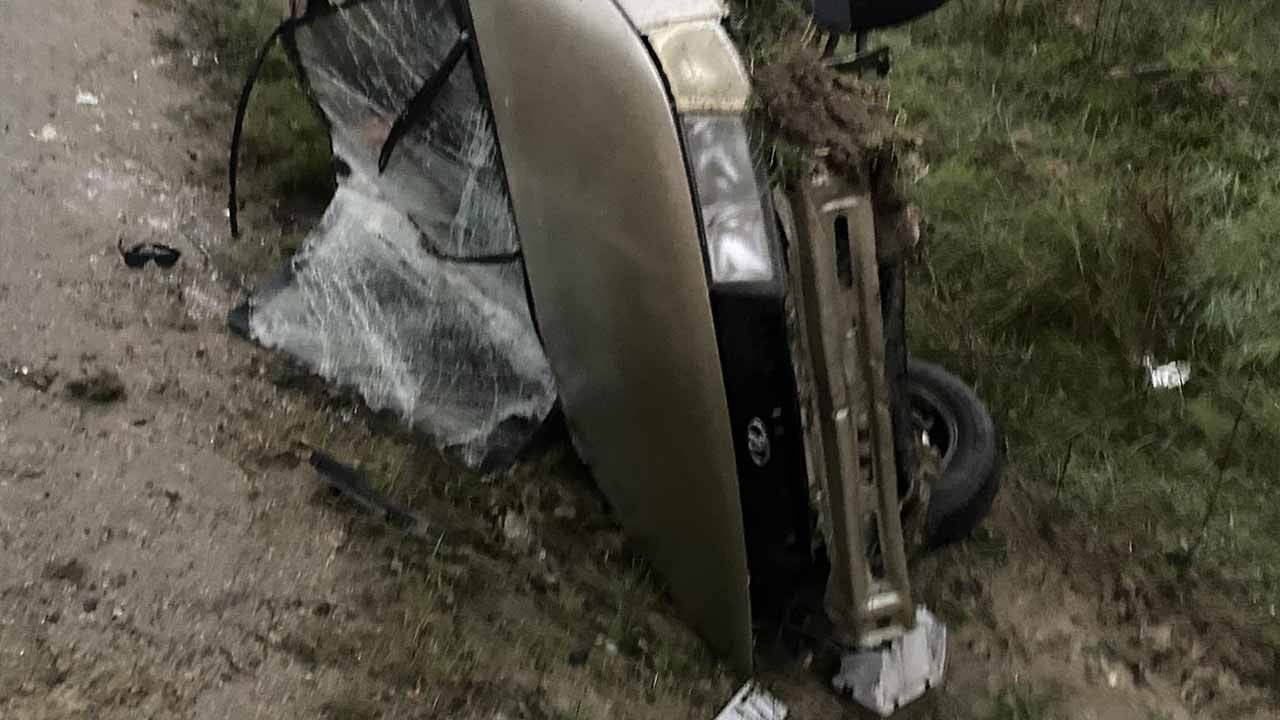 Gece sis bastırdı kaza kaçınılmaz oldu!