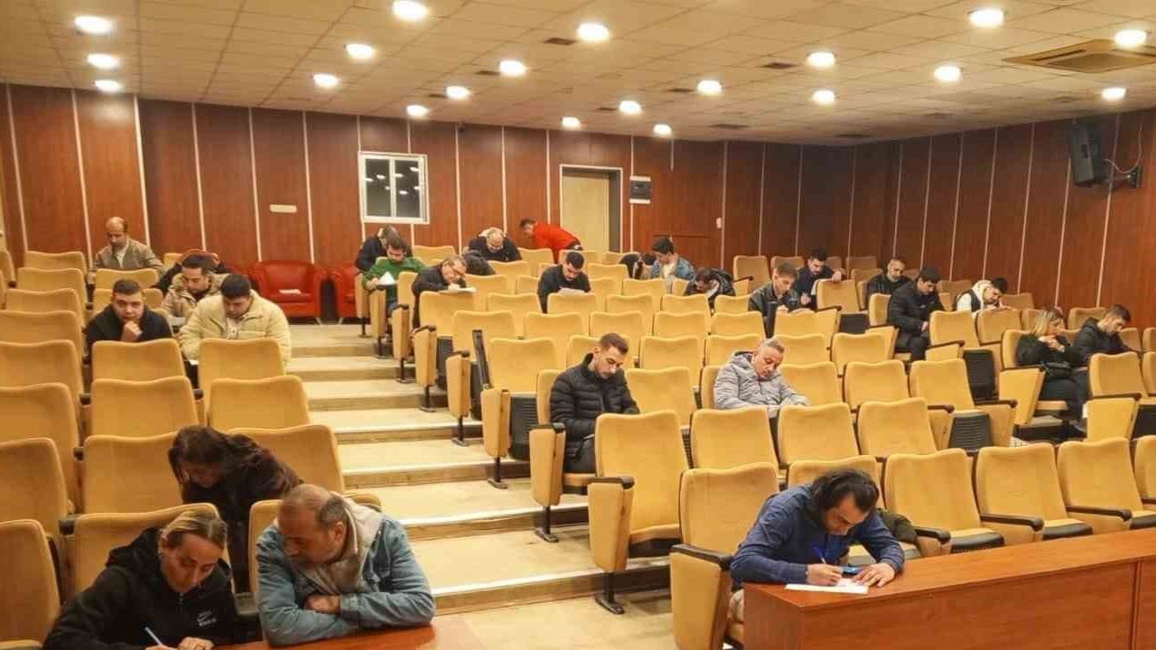 Gölcük’te istihdama dijital destek! Binlerce kişi iş fırsatlarıyla buluştu