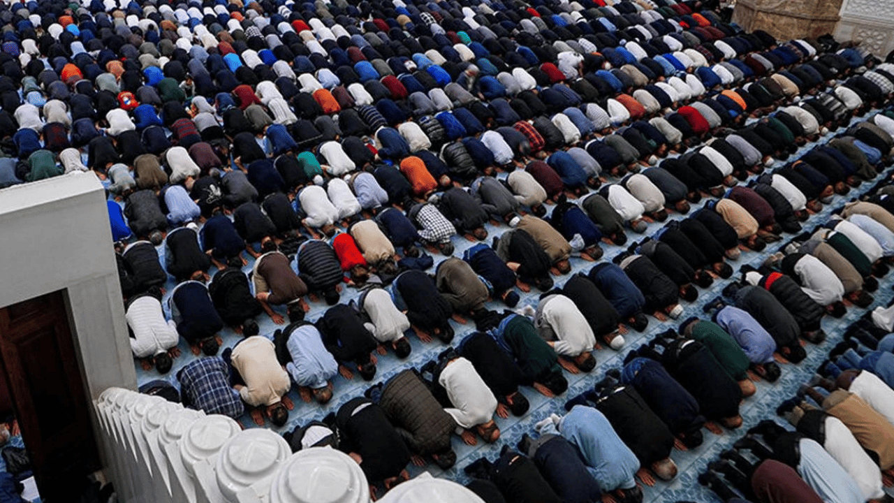 Güney Kore'de Ramazan Bayramı namazı kılındı