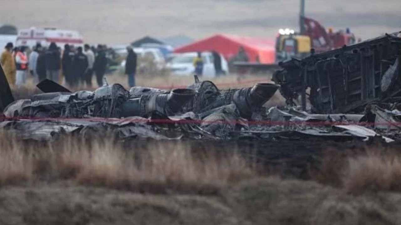 Gürcistan’da arama çalışmaları sürüyor! Düşen TSK uçağından acı bekleyiş