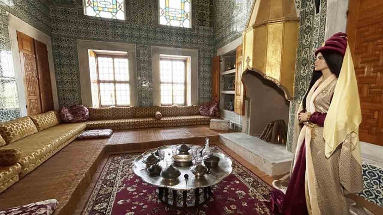 Harem’in gizli ‘Cariyeler Taşlığı’ 6 yıl sonra açıldı: Topkapı’da 350 yıllık sır perdesi aralandı