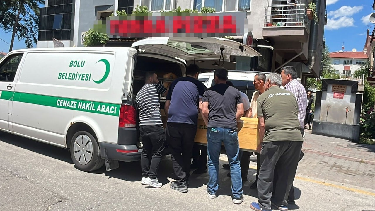 Hastaneden taburcu edilmişti! Ağaçtan düşen yaşlı adam evinde ölü bulundu